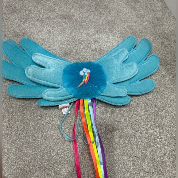 Toddler Rainbow Dash Costume - Picture 13 of 15
